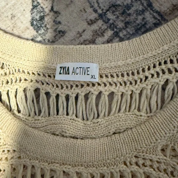 Zyia active Cream Knit Short Sleeve Sweater - Picture 2 of 4